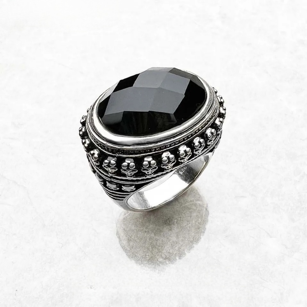 NEW Silver Plated Black Sparkling Stone Skull Ring Size 7 and 8